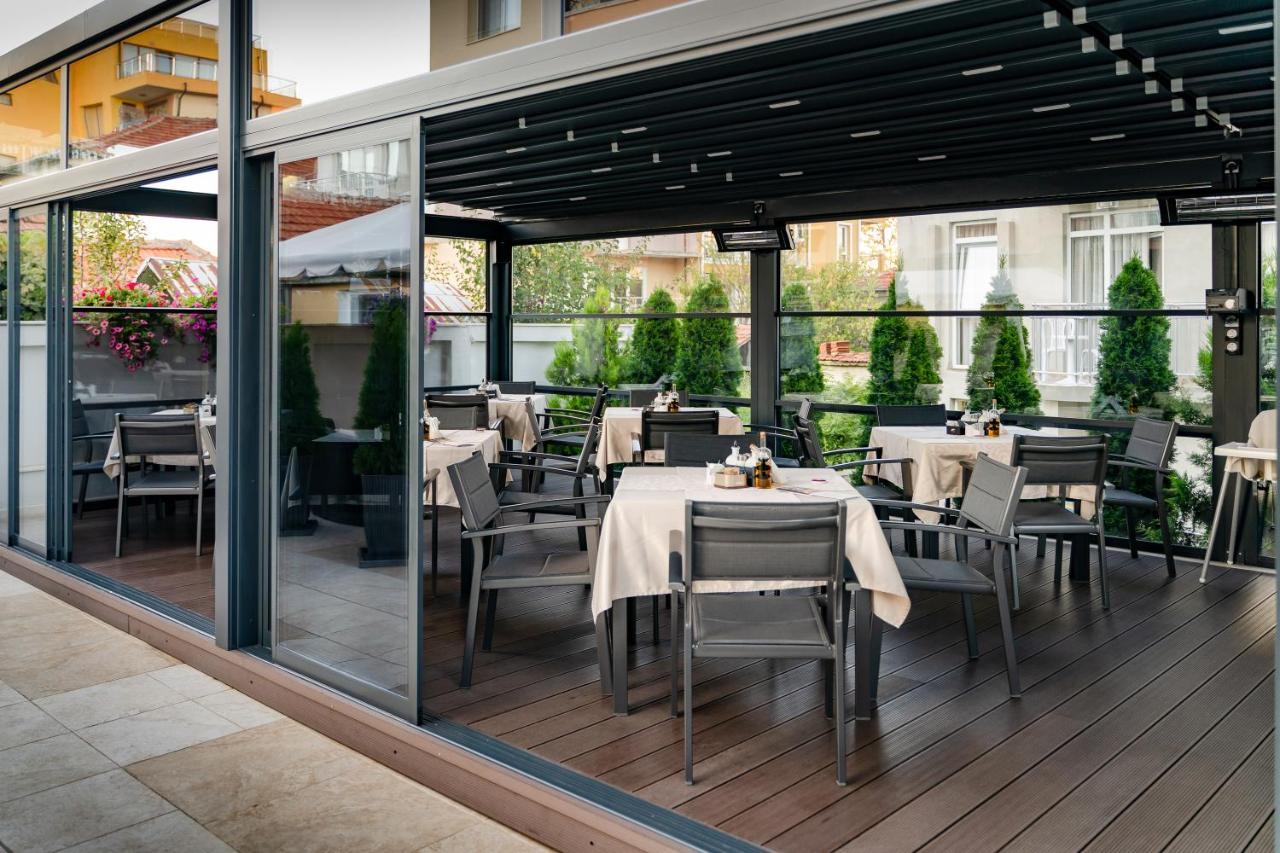 Family Hotel Laxo Obzor Eksteriør bilde